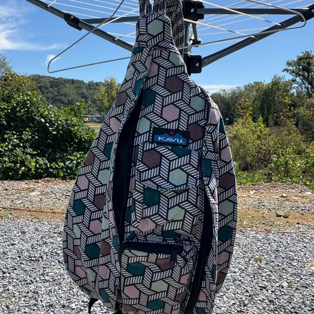 KAVU Hexagon Pattern Sling Bag